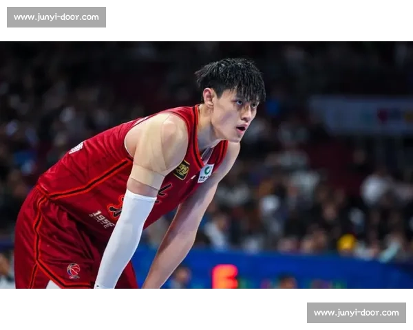 苏群解析曾凡博 NBA 前景:语言无忧,锋线竞争白热化下的生存之道 苏群解析曾凡博 NBA 前景:语言无忧,锋线竞争白热化下的生存之道