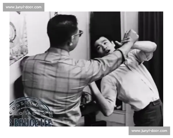 李小龙对决泰拳流派之争与实战理念深度解析全纪录历史背景与技术碰撞